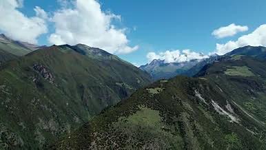 4k航拍川西山脉高原自然风光视频的预览图